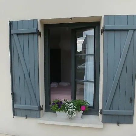 Escale A L Amiraute *