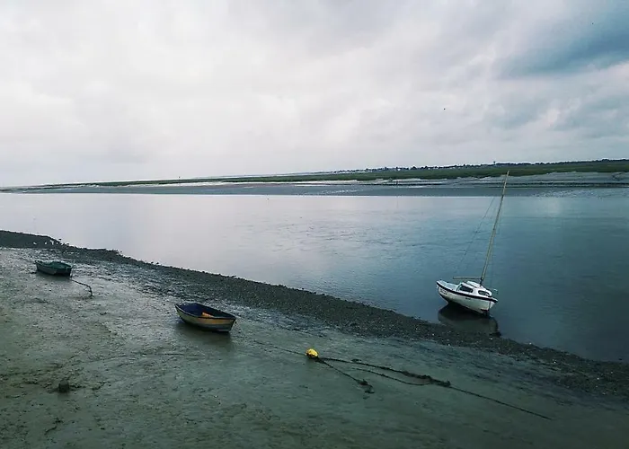 Escale A L Amiraute *